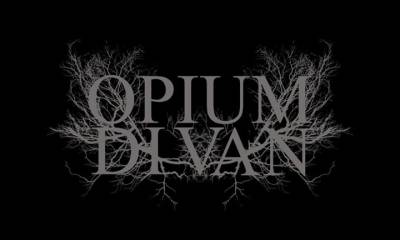 logo Opium Divan